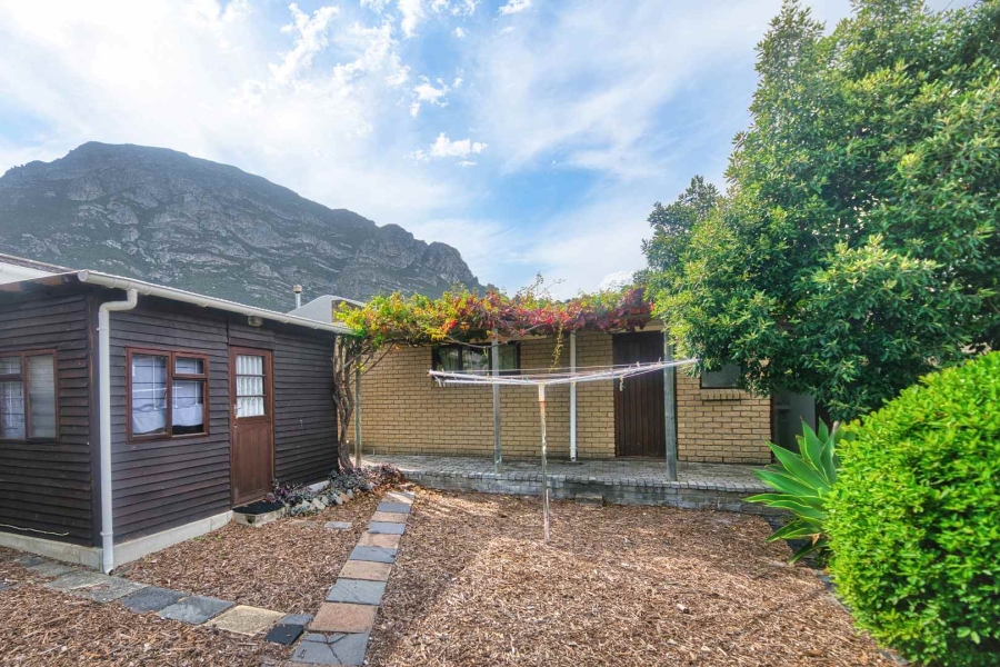 3 Bedroom Property for Sale in Voelklip Western Cape